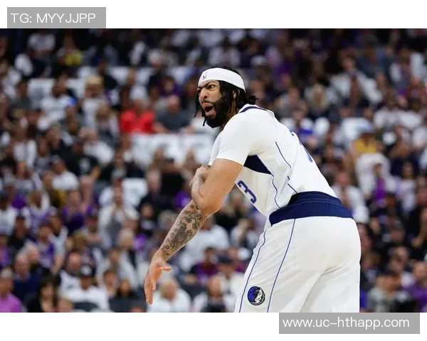 独行侠首发阵容揭晓克莱继续替补拉塞尔领衔出战